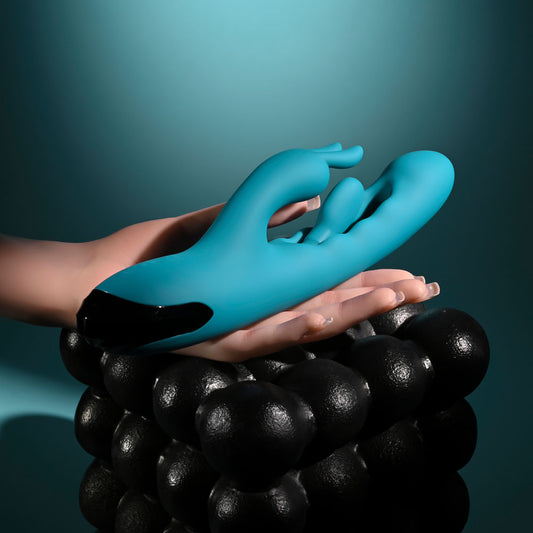 Evolved BUNNY TAPPER - Blue 20 cm USB Rechargeable Rabbit Vibrator with Flicking Shaft